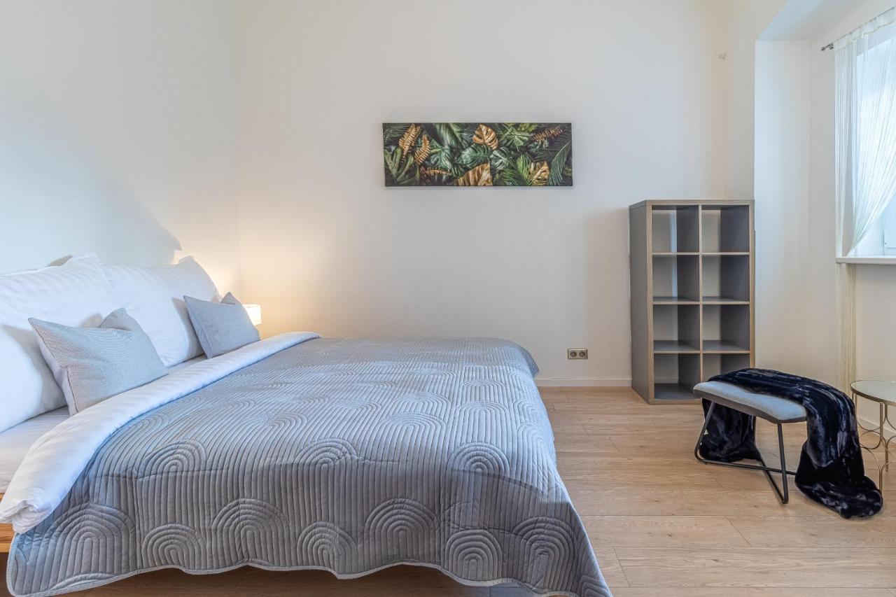 Stylish Luxury Flat In Old Town Apartman Pozsony Kültér fotó